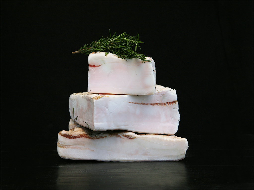 mangalitza-kuebelspeck@bayer-bayer.com